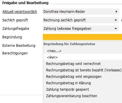 Auszug aus dem Scopevisio Rechnungseingangsbuch: Rechnung wird zurückgestellt und per Drop-Down eine Begründung ausgewählt.