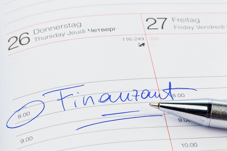 Ein Termin ist in einem Kalender eingetragen: Finanzamt